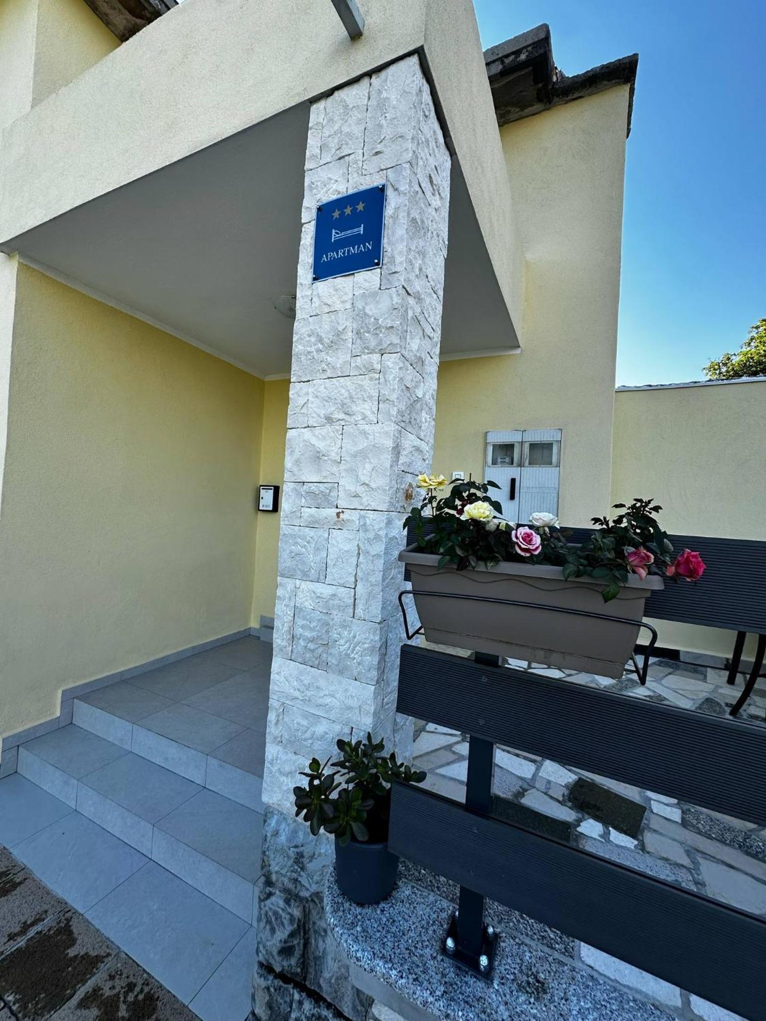 Apartmán Lulic Labin  Exteriér fotografie
